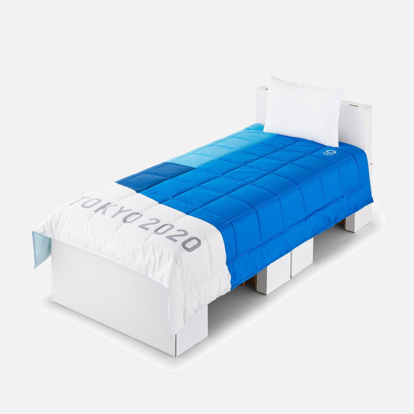 [Translate to English:] Bed with cardboard bed frame, designed by Airweave